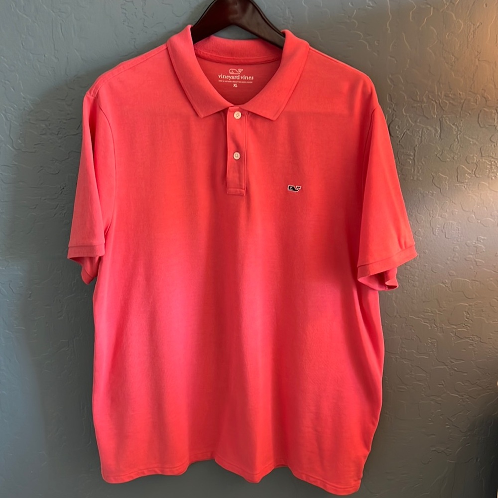 Vineyard Vines mens XL polo shirt.